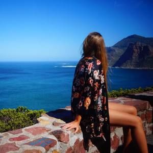 Meet your Posher, Evelyn